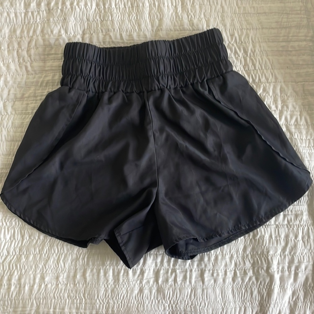Size medium lululemon Highrise shorts
